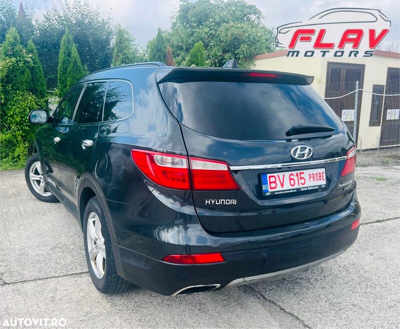 Hyundai GRAND SANTA FE