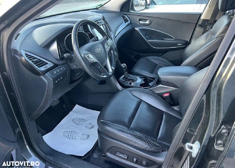 Hyundai GRAND SANTA FE