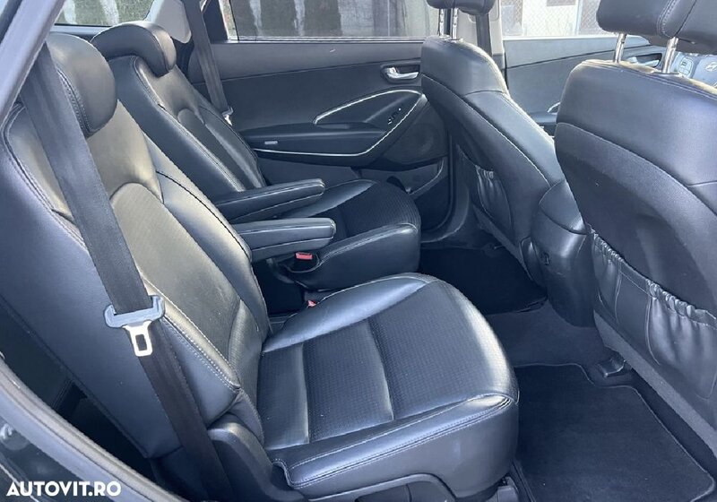 Hyundai GRAND SANTA FE