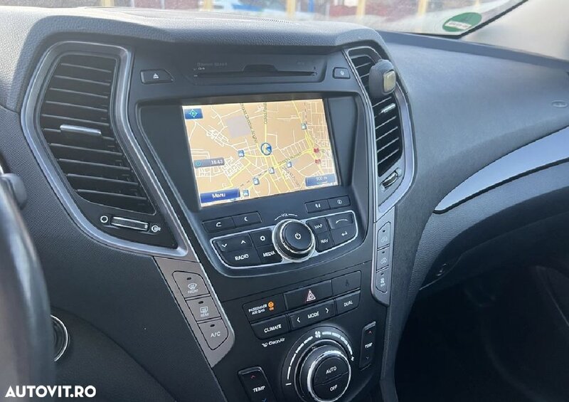 Hyundai GRAND SANTA FE